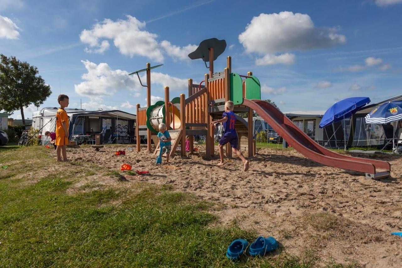 Chalet Op Gezellige Familiecamping Bij Zee Kamperland Ngoại thất bức ảnh