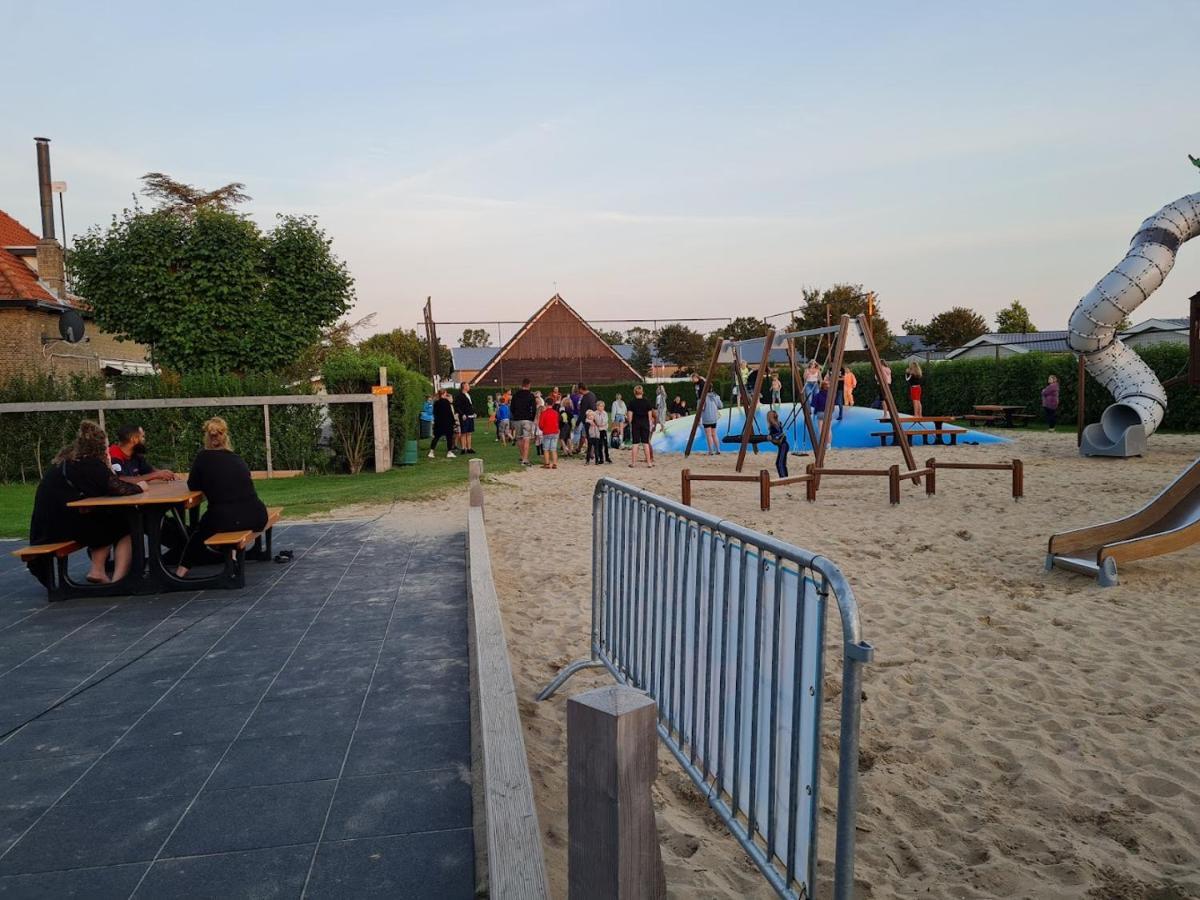 Chalet Op Gezellige Familiecamping Bij Zee Kamperland Ngoại thất bức ảnh
